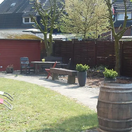 阿姆布奈豪斯斯塔德酒店 酒店 凯沃拉尔