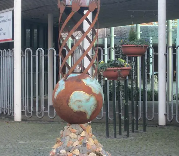 阿姆布奈豪斯斯塔德酒店 酒店 凯沃拉尔